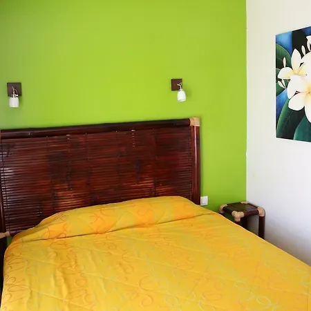 Které Jsou Ty Nejlepší V okolí Atrakce Réserve Naturelle De L'etang De Cousseau? Hotel 2*