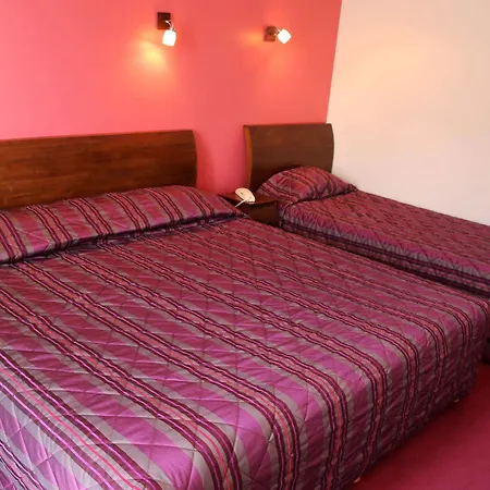Které Jsou Ty Nejlepší V okolí Atrakce Réserve Naturelle De L'etang De Cousseau? Hotel